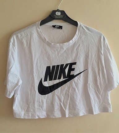 Nike yarım t-shirt