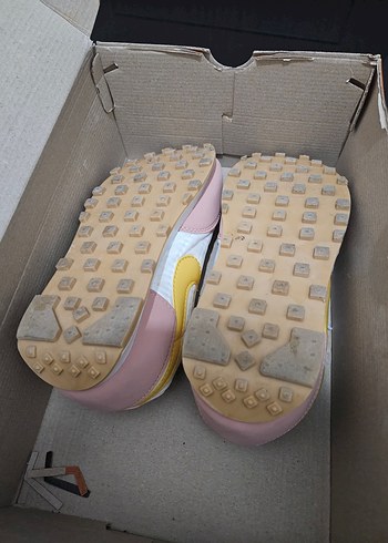 Pembe Nike Spor Stiletto Topuklu Sneaker - Görsel 3