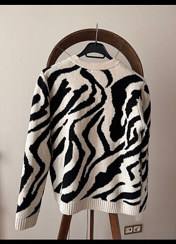 Oysho zebra kazak