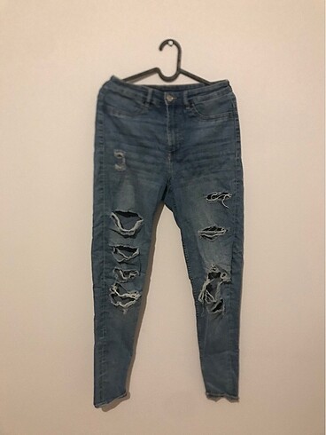 Yırtıklı kot denim yüksek bel skinny