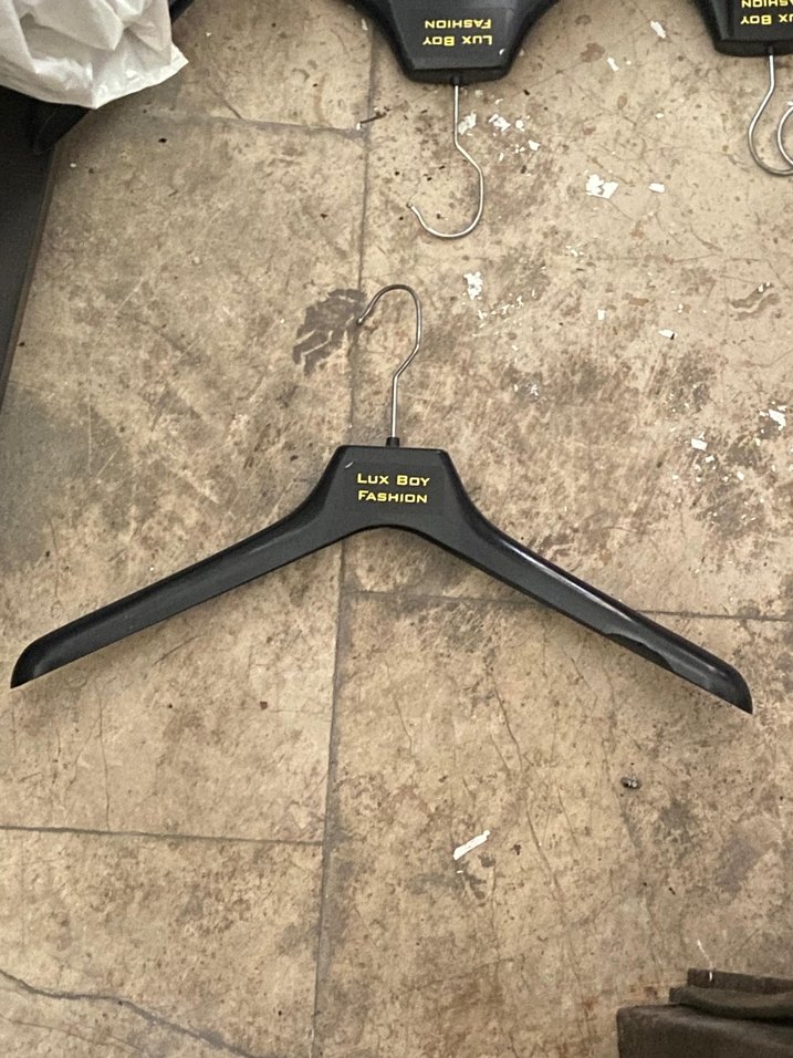 Siyah Plastik Askılar - Görsel 3