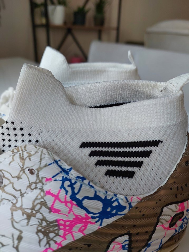 Renkli Desenli Bağcıklı Erkek Futbol Ayakkabısı - Görsel 4