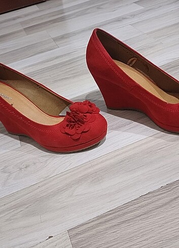 Dolgu topuk  - Görsel 2