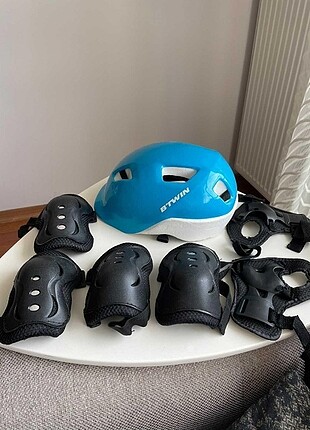 Btwin kask ve koruyucu ekipman(çocuk)