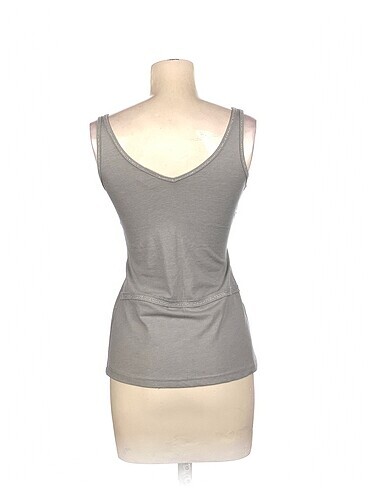 xs Beden PreLoved Askılı %70 İndirimli.