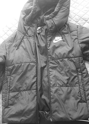 nike mont ..