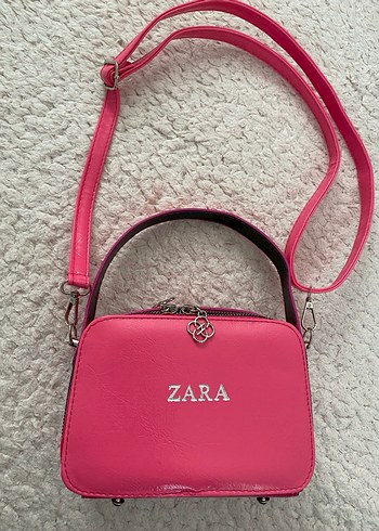 Pembe Deri Fermuarlı Zara Kadın Çantası