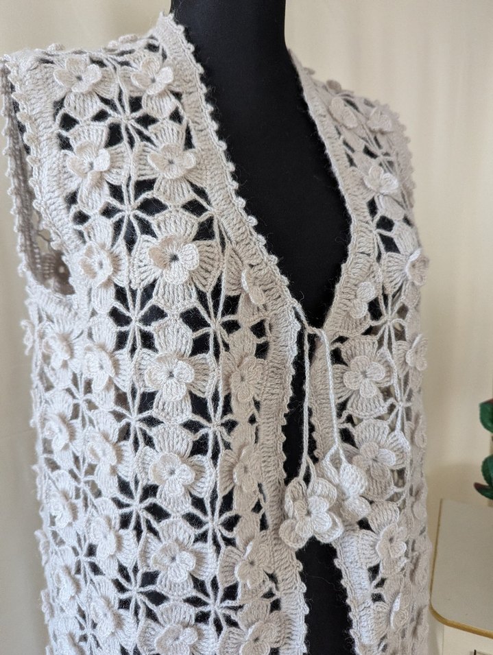 Dantel Detaylı Bohem Uzun Örgü Yelek - Görsel 2