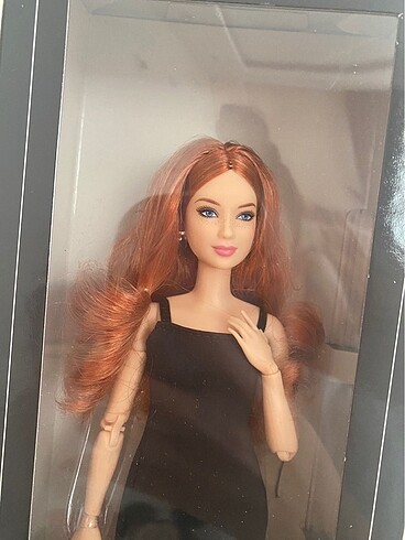 Barbie Barbie Basics İkonik Bebekler