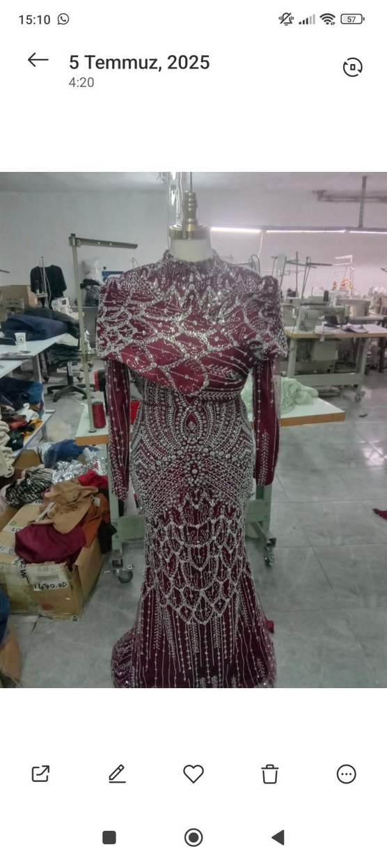 Yeşil İşlemeli Uzun Abiye Elbise - Görsel 4