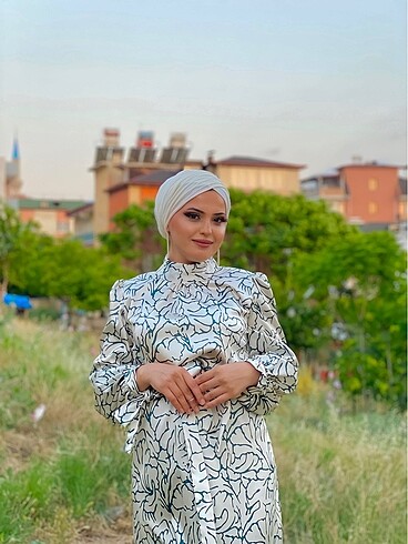 Düz saten abiye