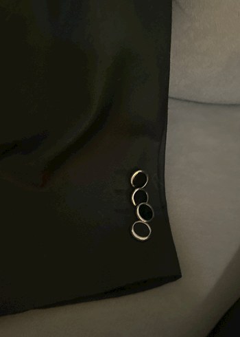 Erkek Siyah Düğmeli Takım Elbise - Görsel 2