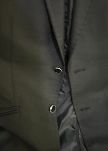 Erkek Siyah Düğmeli Takım Elbise - Görsel 3