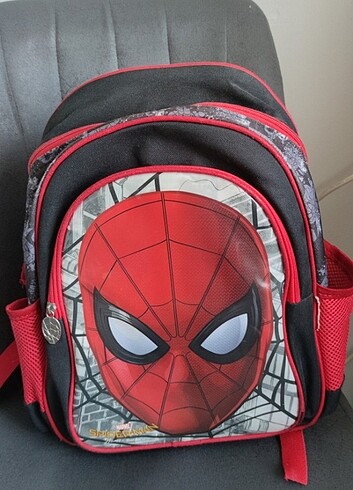 Spiderman okul çantası 