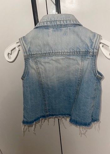 Kız Çocuk Denim Düğmeli Yelek - Görsel 4