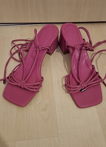 39 Beden Pembe topuklu 