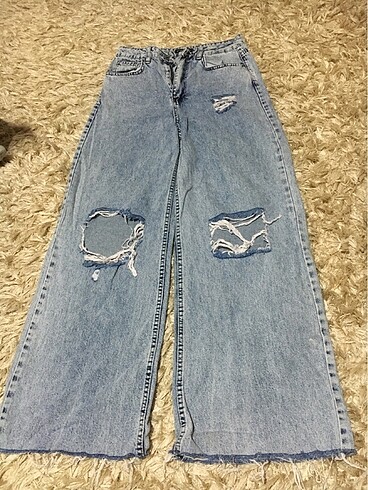 Yırtık jeans