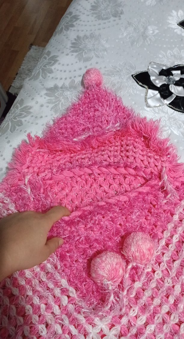 Kızlar için Pembe Kapüşonlu Örgü Panço - Görsel 3