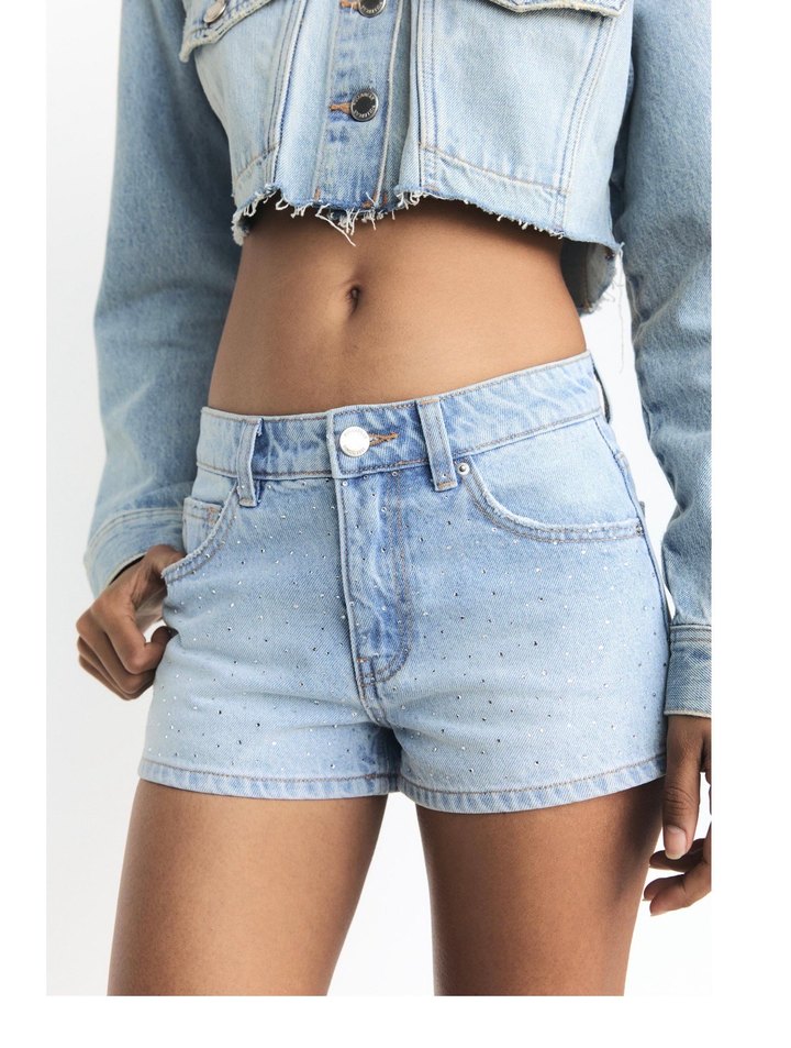 Pull&Bear taşlı mini jean şort - Görsel 2