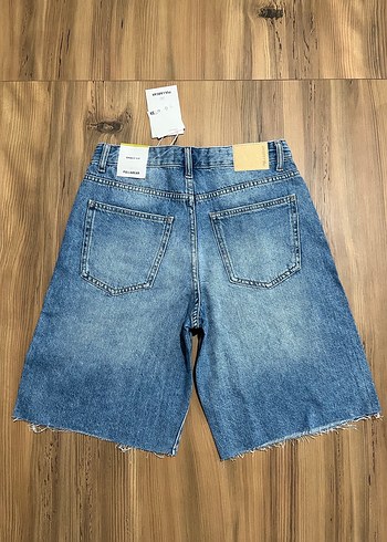 Pull&Bear taşlı jean şort - Görsel 4
