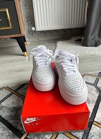 Nike court vision alta