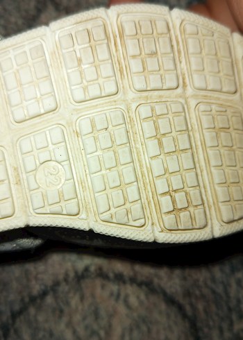 Gri Cırt Cırtlı Kız Çocuk Terlik - Görsel 3