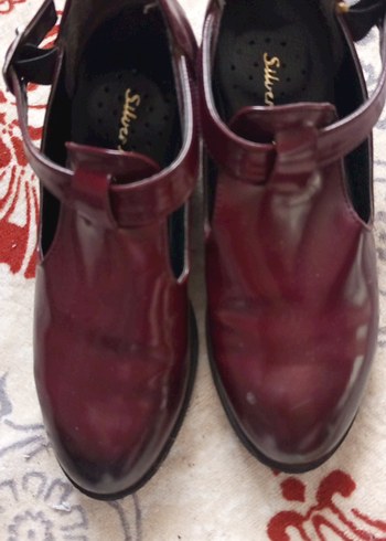 Bordo Tokalı Kadın Klasik Ayakkabı - Görsel 2