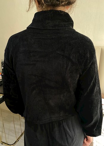 Bershka Siyah Yüksek Yakalı Kadın Triko