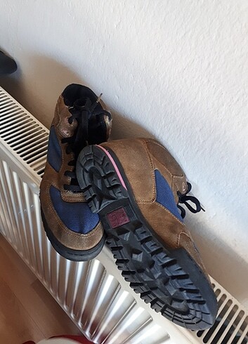 37 Beden Orjinal bot unisex 37 numara.
