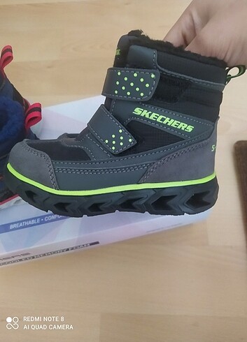 23 Beden Erkek çocuk bot skechers