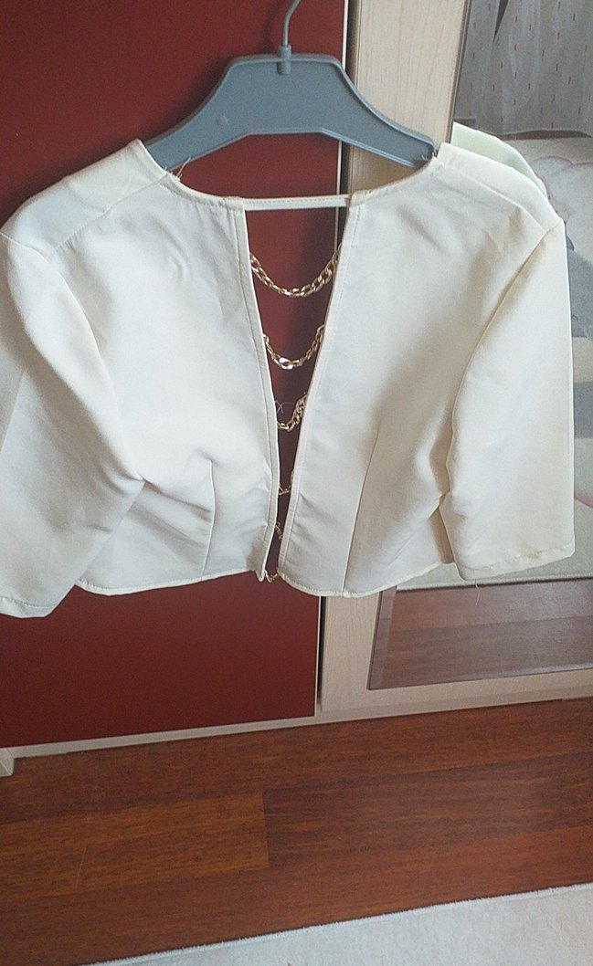 Zincir Detaylı Beyaz Kadın Blazer Ceket - Görsel 3