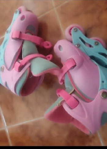 Pembe Renkli Kız Çocuk Ruffle Detaylı anna elsa paten