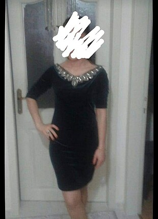 Kadife kısa elbise
