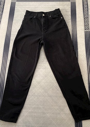 Siyah mom fit pantolon