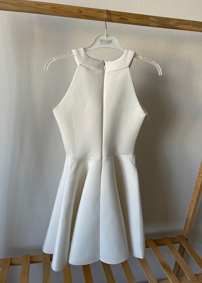 Beyaz elbise - Görsel 2