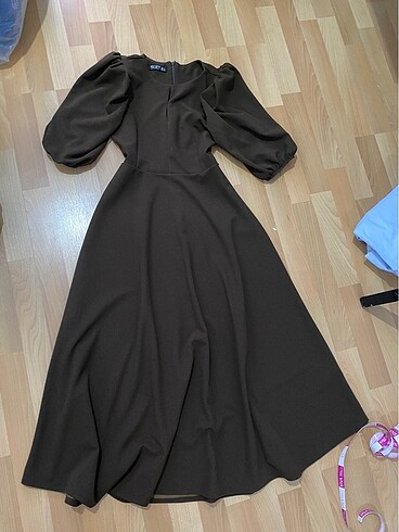 s Beden kahverengi Renk Y2K VINTAGE ELBISE YENİ