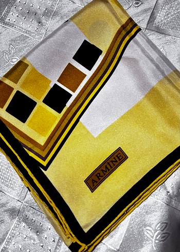 Armine Sarı Parlak Twill İpek Eşarp