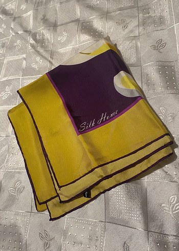  Beden Twill İpek Eşarp