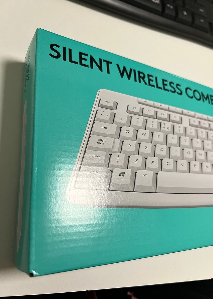 Logitech sıfır kutu set - Görsel 2