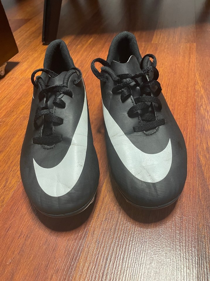 Nike Siyah çocukFutbol Ayakkabısı - Görsel 2