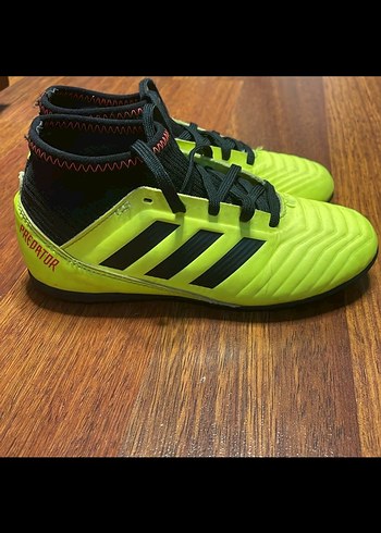 31 Beden Adidas çocuk kramponu