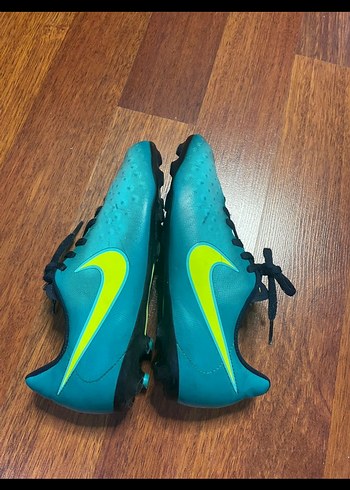 38 Beden Nike krampon