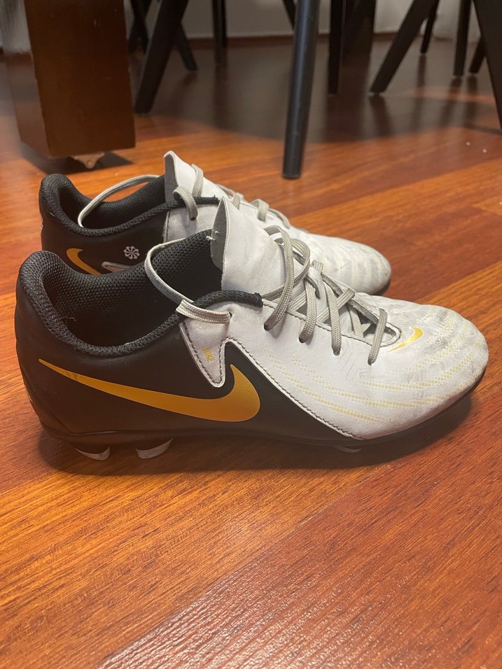 Nike Beyaz Gri Erkek Futbol Ayakkabısı - Görsel 2