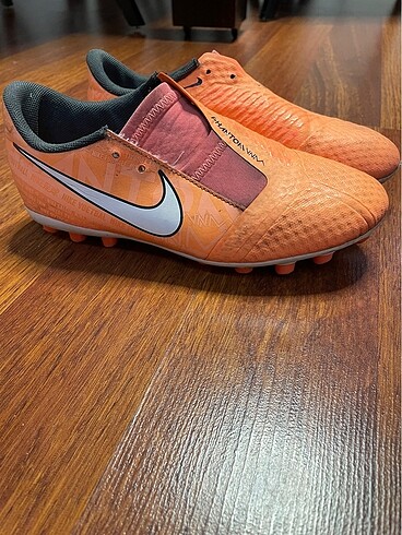 Nike çocuk krampon