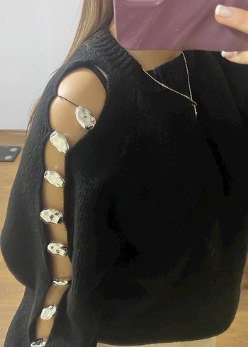 siyah kol detaylı bluz - Görsel 3