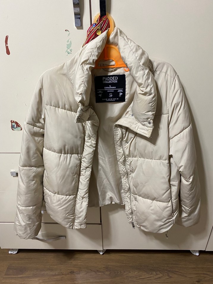 Beyaz Puff Mont, Yüksek Yakalı, Uzun Kollu - Görsel 2