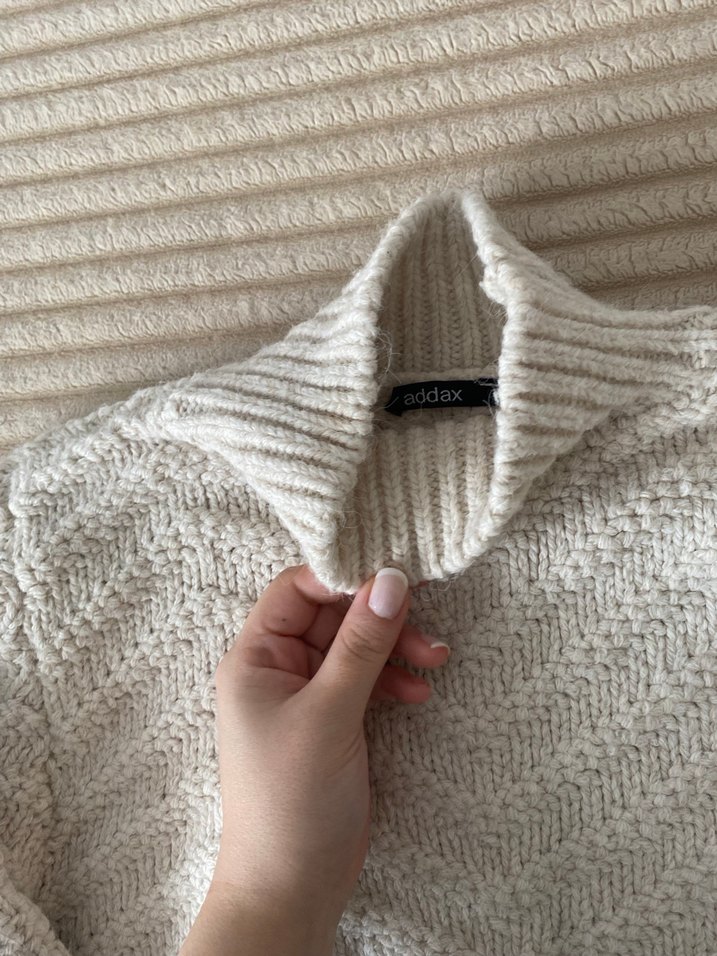 Yüksek Yakalı Örgü Beyaz Kadın Kazak - Görsel 2