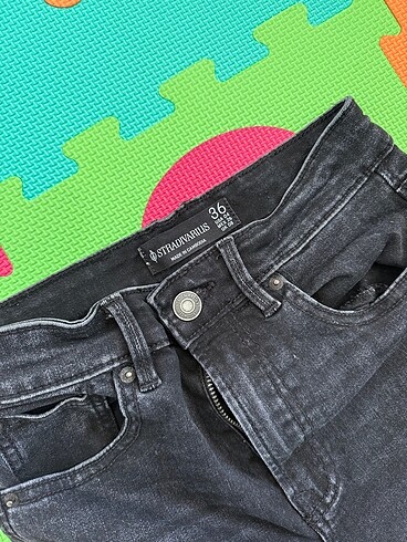 36 Beden siyah Renk Stradivarius pantolon