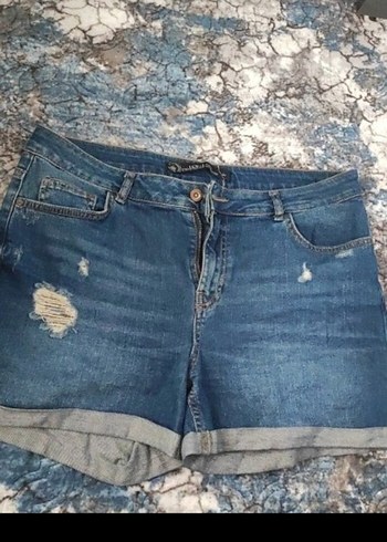 diğer Beden Düğmeli Dökümlü Mavi Mini Denim Şort