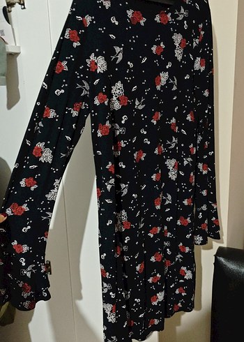 Çiçek Desenli Siyah Uzun Kadın Elbise - Görsel 2